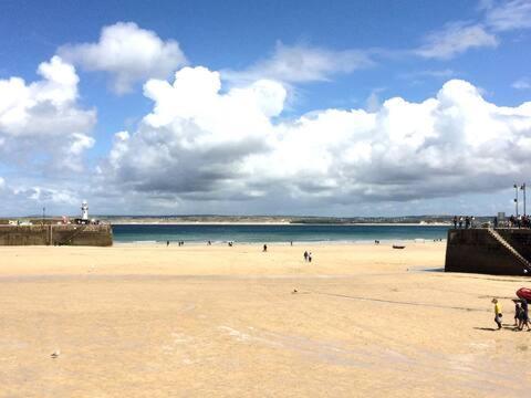 Grey Mullet Guest House St Ives エクステリア 写真